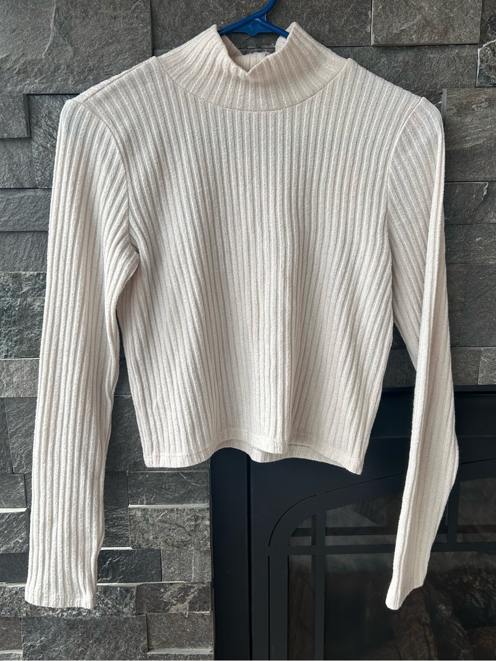 Wilfred by Aritzia - Rebecca Cropped Mock Neck Sweater